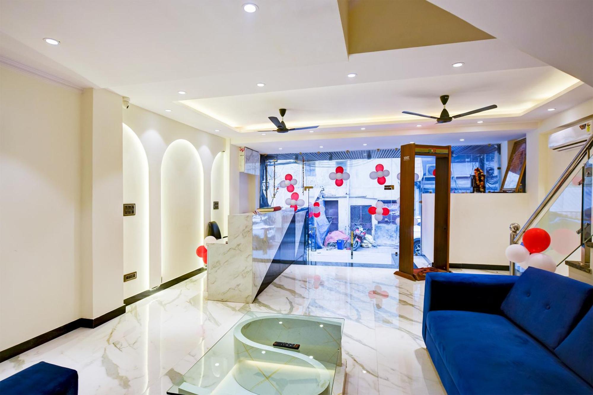 Hotel Surya Plaza Yeni Delhi Dış mekan fotoğraf